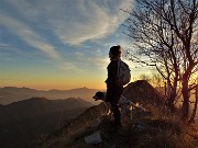 47 Da anticima vista con colori inizio tramonto